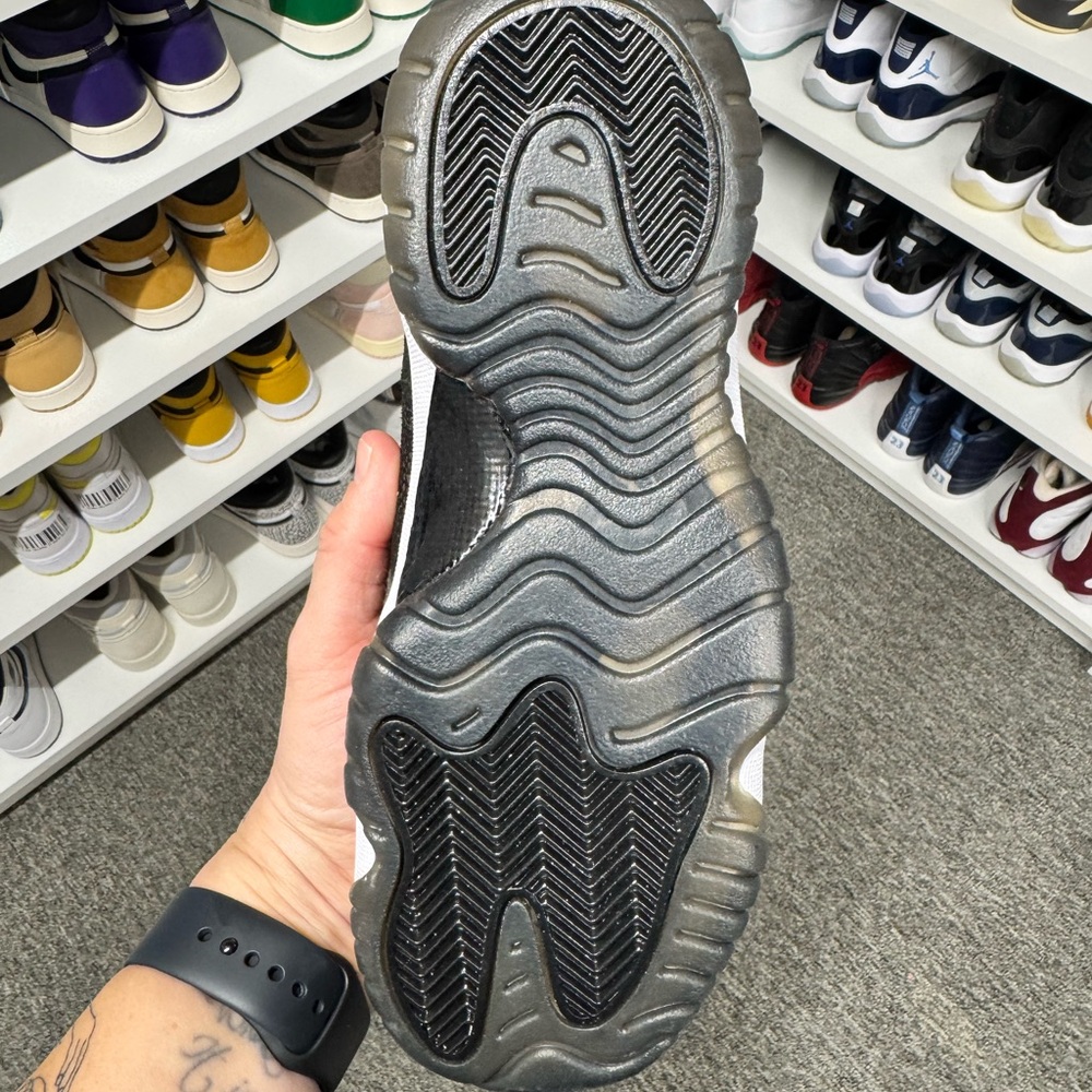 AJ 11 “Heiress” Collection *NEW - On StockX $495 - Picture 4 of 5